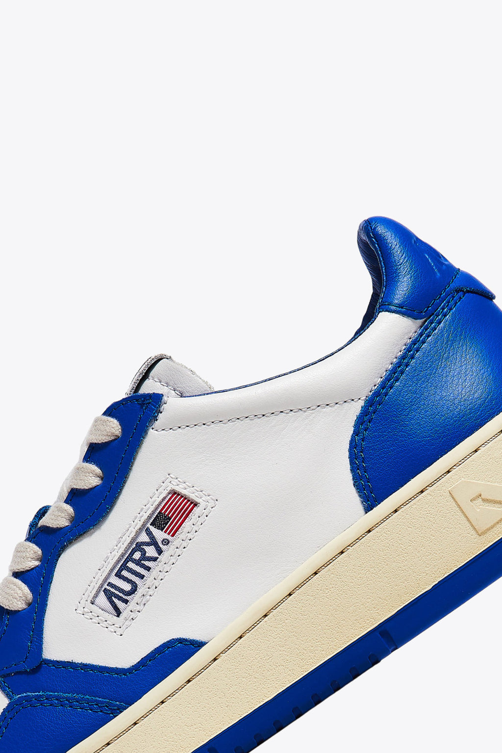 alt-image__Royal-blue-and-white-leather-low-sneaker---Medalist