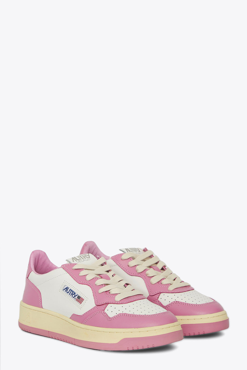 alt-image__Pink-and-white-leather-low-sneaker---Medalist