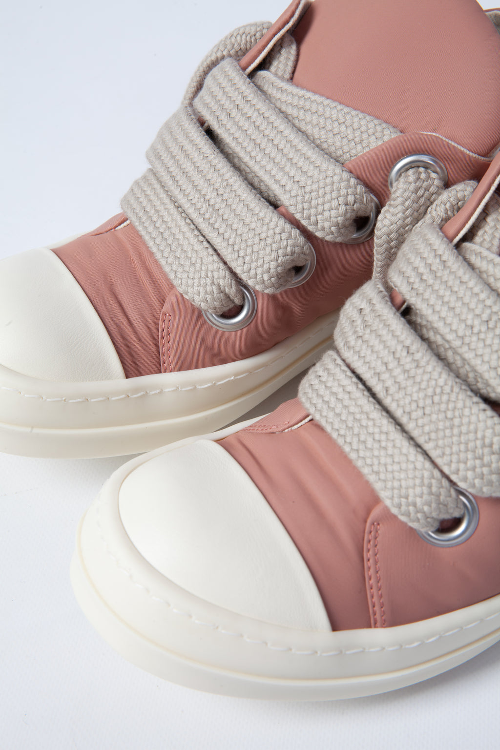 alt-image__Pink-nylon-low-sneaker-with-jumbo-lace---Jumbo-lace-puffer-low-sneaks