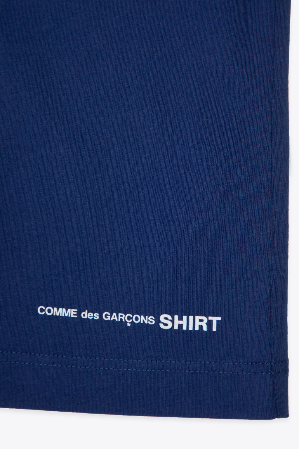 alt-image__T-shirt-oversize-in-cotone-blu-con-logo