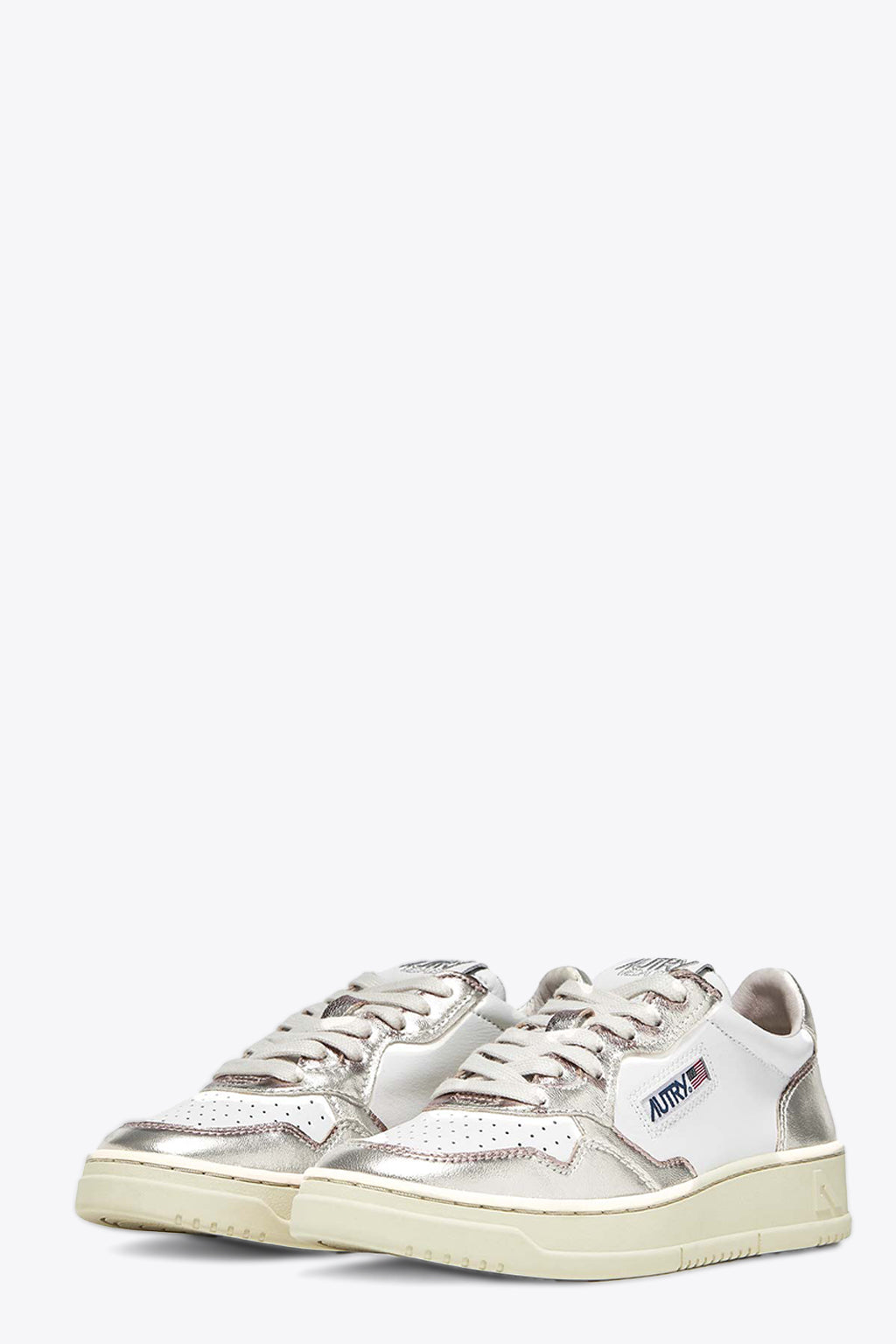 alt-image__White-and-silver-leather-low-sneaker---Medalist